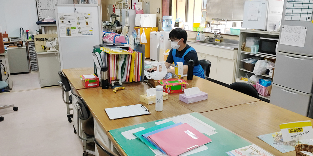 介護老人福祉施設 良長園/指定通所介護事業所 デイサービスえーじ【デイ介護スタッフ（良長園）【事前見学OK／未経験・無資格OK】】の求人募集画像