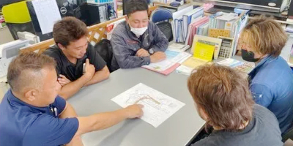 大宝建設　株式会社【現場見積及び管理責任者（豊見城市）【週休2日制／通勤手当有／無料駐車場有】】の求人募集画像